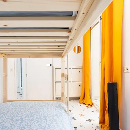 Home2book Bright & Cozy Cruz *