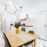 Home2book Bright & Cozy Cruz Apartman *