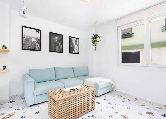 Home2book Bright & Cozy Cruz سانتا كروز دي تينيريف