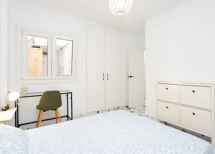 Home2book Bright & Cozy Cruz